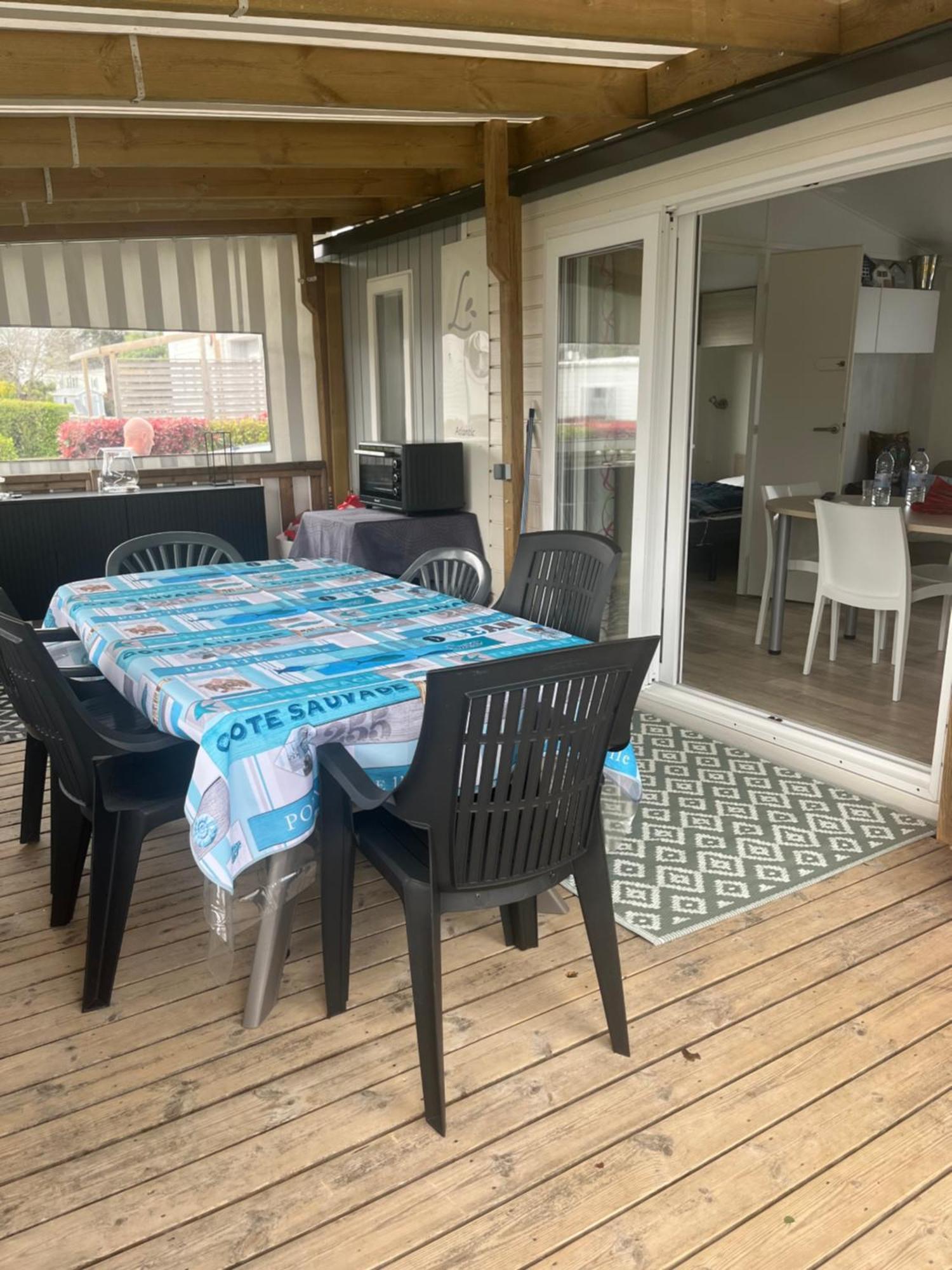 Mobil Confort Xl,camping La Pommeraie, Piscine Et Ocean, Concarneau Et Pont Aven Trégunc